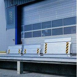 Rampenverschiebbare Alu-Ladebrücke 2